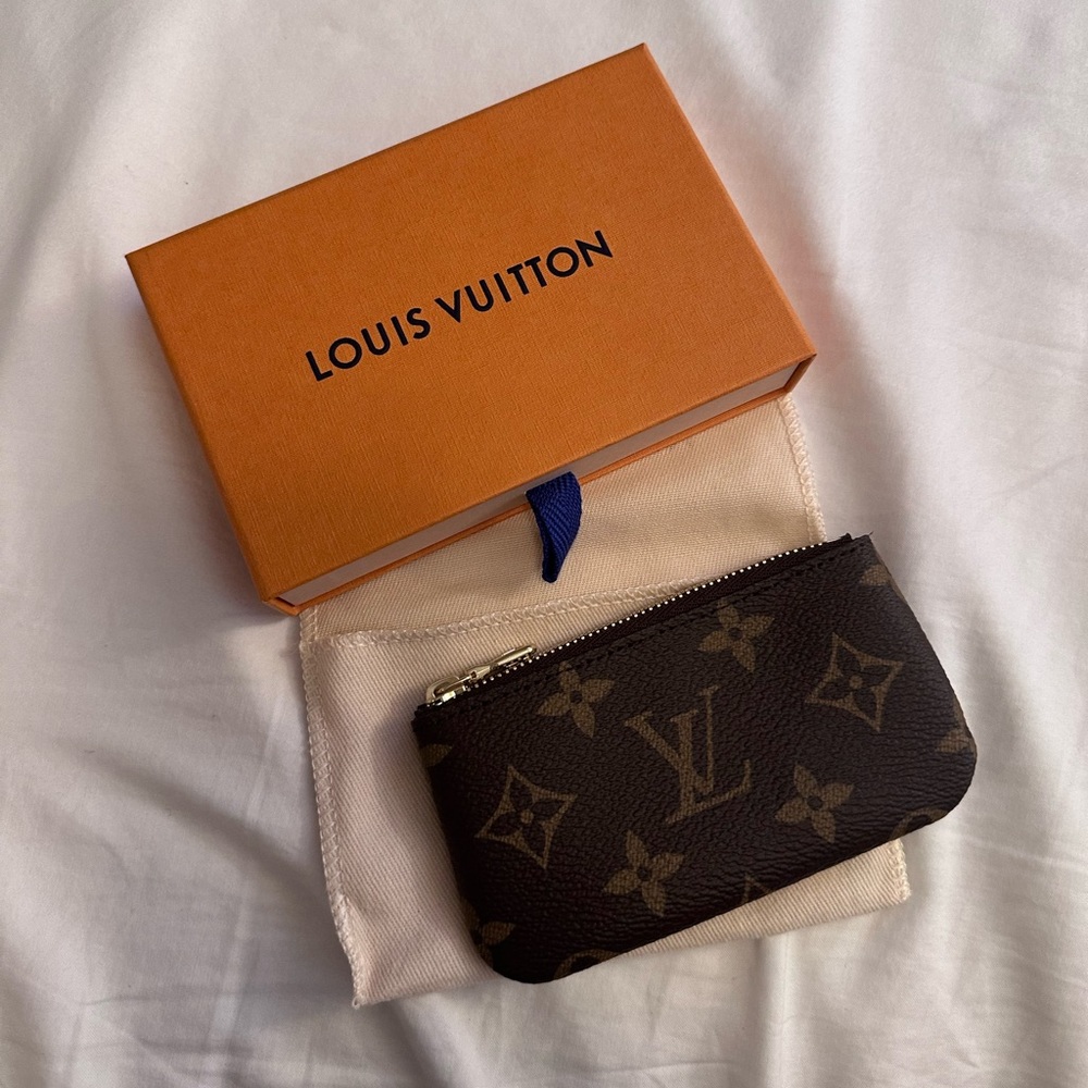 LV KEY POUCH